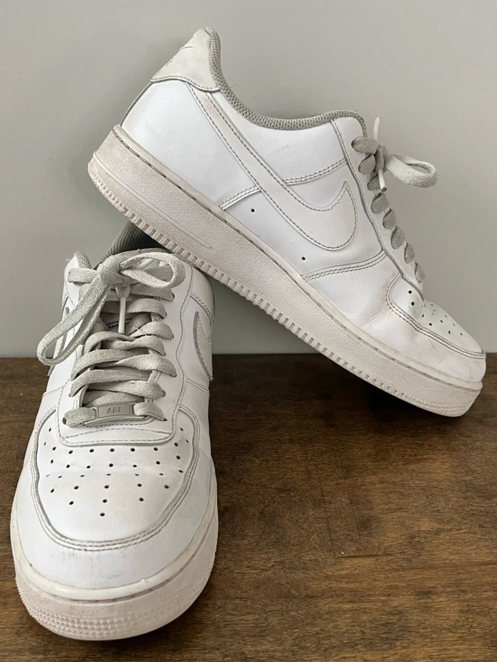 Nike Air Force 1 Low White Leather Sneakers Classic AF1 Size 10